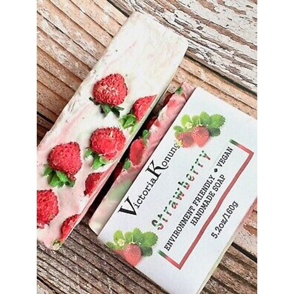 Natural Soap Artisan soap Handmade soap Strawberry soap Gift soap 🎁 🍓