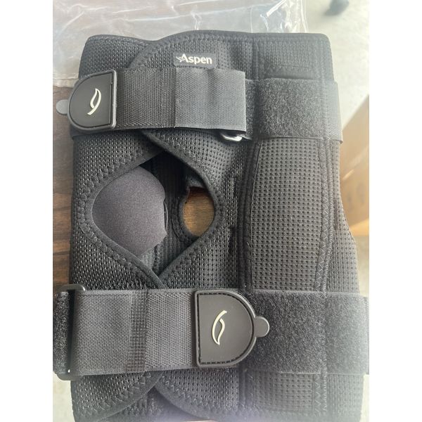 Aspen - Hinged Knee Brace - medium