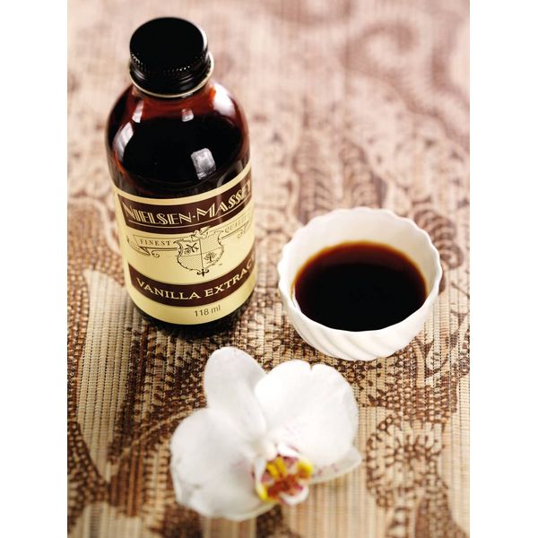 Nielsen-Massey Pure Vanilla Extract for Baking and Cooking, 4 Ounce Bottle with Gift Box