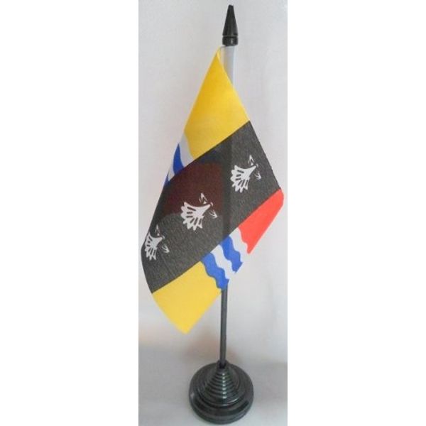 12 x Bedfordshire 4" x 6" Table Flags With Sticks & Bases