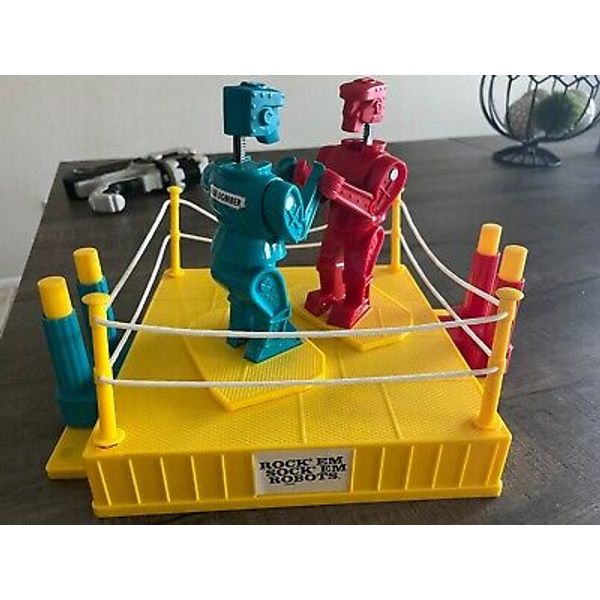 Rock' Em Sock' Em Robots, robots in a boxing ring