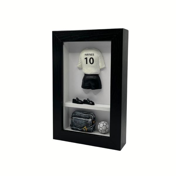 Johnny Haynes (Fulham) - Football Legend KitBox