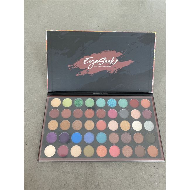 EyeSeek TWINKLING STAR 20C 45 Color Eyeshadow Palette | New w/ Fast Shipping!