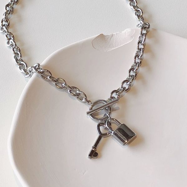 [All Surgical Steel] Padlock Key Bold Chain Choker Necklace