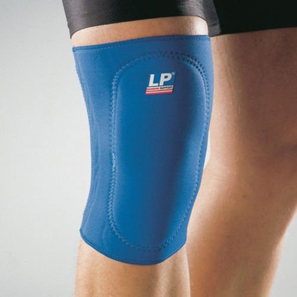 SDA Neoprene KNEE SUPPORT with Additional OVAL PAD for Therapeutic Warmth by LP - Arthritis Pain Relief Sleeve - Stiff & Aching Knees/Strain/Sprain/Abrasions Protection (S - 13-14″)