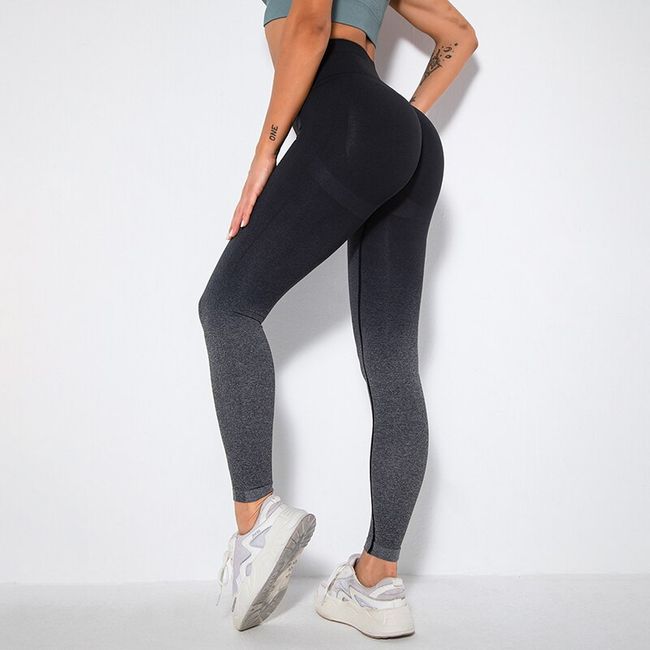 Gradient Scrunch Butt Yoga Leggings Set Women's Gym Fitness Wear - China  Yoga Set and Sports Wear price