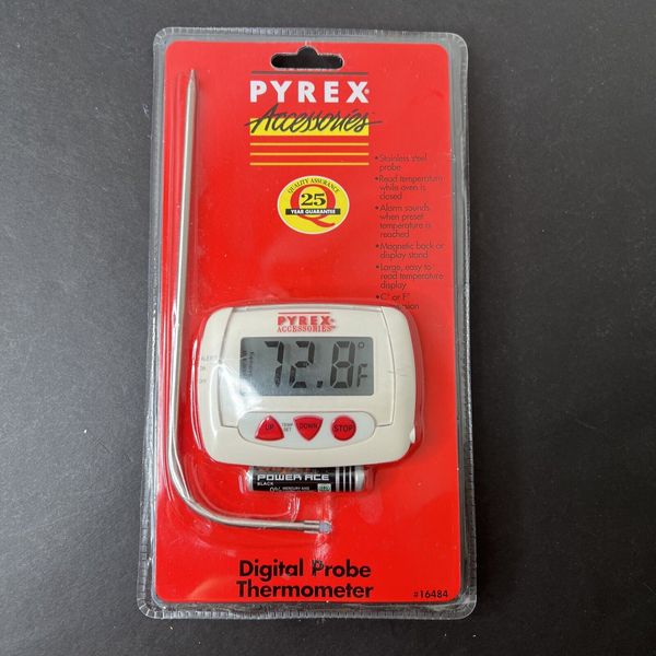 PYREX Accessories Digital Probe Thermometer #16484 Magnetic Back - NOS NEW