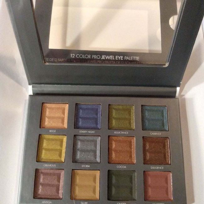 Bellapierre Cosmetics 12 Color Pro Jewel Eye Palette Full Size NIB