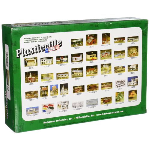 Bachmann Trains - PLASTICVILLE U.S.A. BUILDINGS – CLASSIC KITS - TRAILER PARK - 3 TRAILERS & FLAG POLE w/FLAG - O Scale