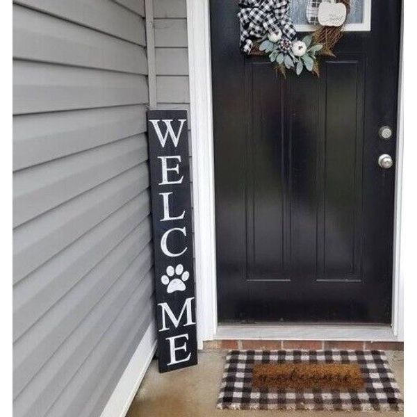 Welcome sign with Pet's Paw