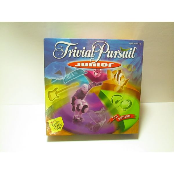 Hasbro Gaming Trivial Pursuit Junior Game (5th Edition)