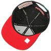 Mitchell & Ness Cap INTL403 Chicago Bulls Schwarz Camo