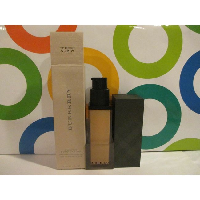 BURBERRY ~ VELVET FOUNDATION LONG WEAR FLUID FOUNDATION ~ No. 207 TRENCH ~ BOXED