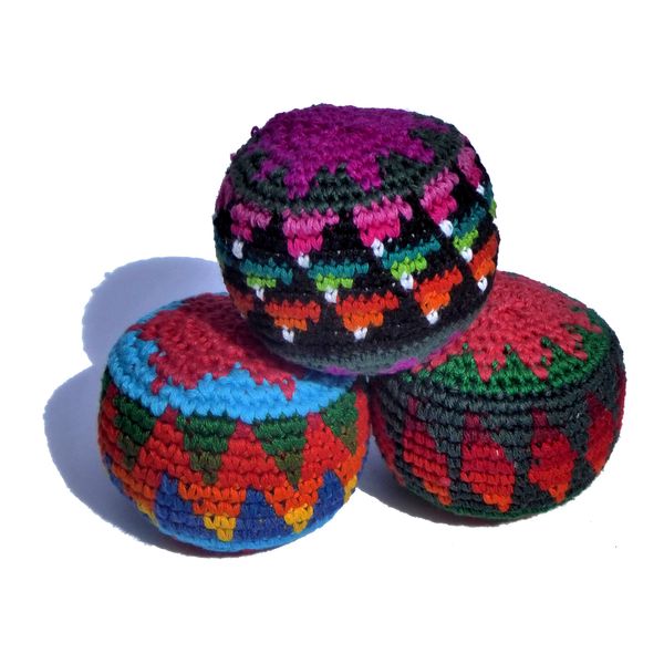 Juggling balls x 3 fair trade, assorted colours by Purity