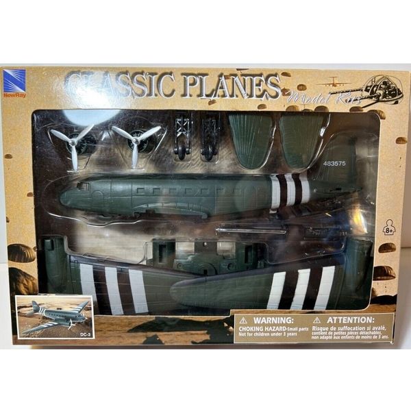 New Ray Toys DC-3 Plane Classic Planes Model Kit 1:72 New 20105