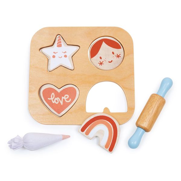 Mentari Toys - Cookie Cutting Set - 7pc Wooden Cookie Play Food Set with Accessories - Pretend Play Cookies and Baking for Toddlers - Shape Sorting Imaginative Play Set for Toddlers - Age 2+