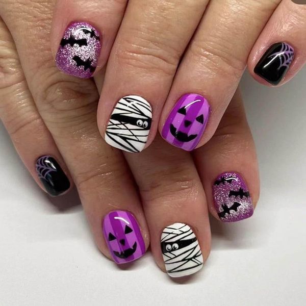 Resweky Halloween Square Bat Spider Unghie finte colorate viola francese corte unghie finte copertura completa Unghie acriliche stampa Nail per le donne e le ragazze