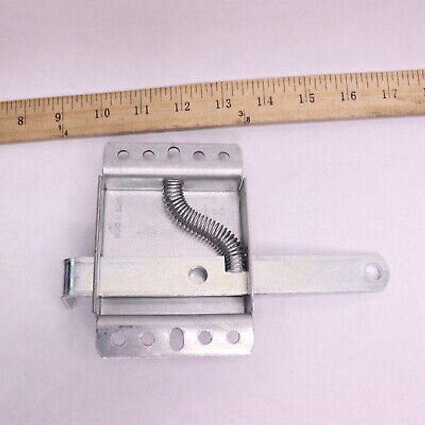 Garage Door Latch 4-3/4" x 3-1/4" x 7-1/4"