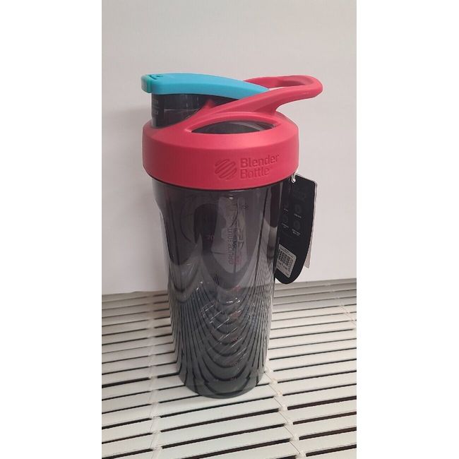 Strada™ Tritan - Black / 28oz  Protein shaker bottle, Protein shaker, Shaker  bottle