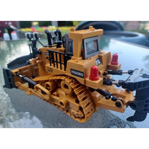 Toy Bulldozer 1/50