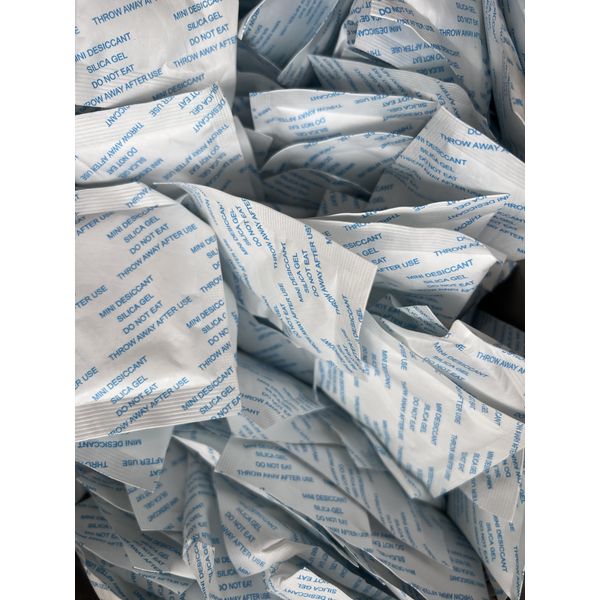 100 x Silica Absorbent Sachets (10g)