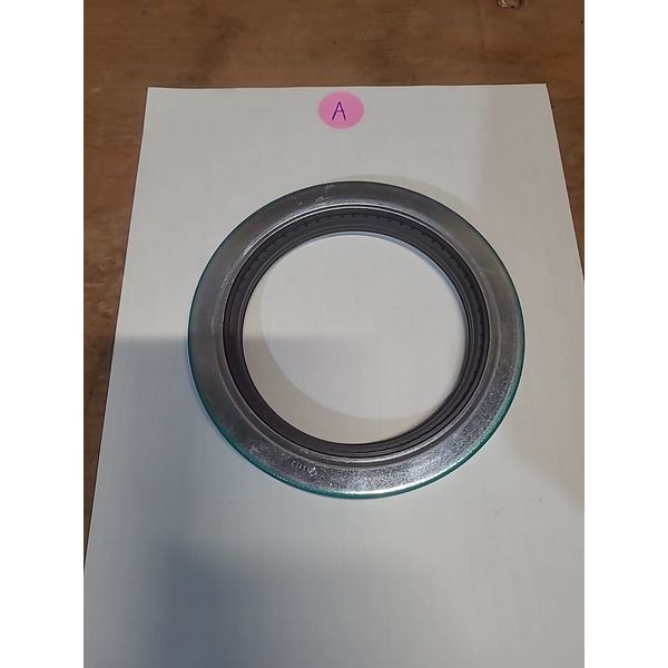 SKF CR 40086 Oil Bath Grease Seal