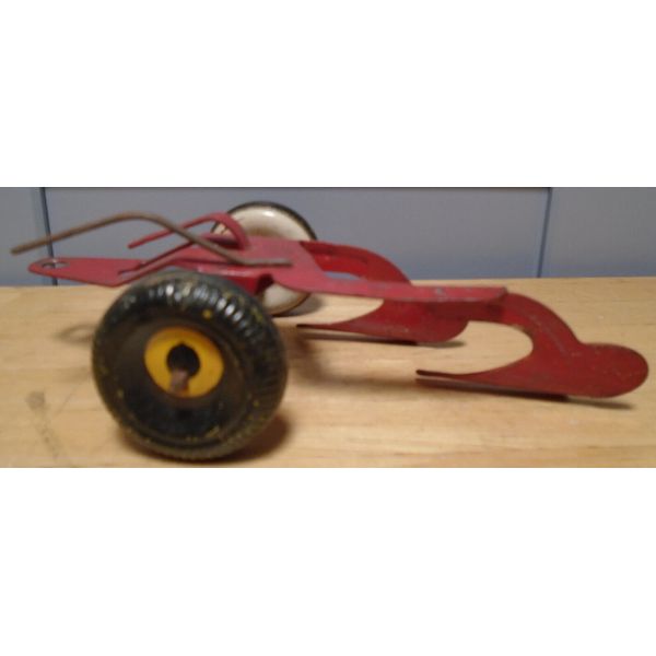 VINTAGE METAL TOY FARM TILLER TRAILER 6.5" LONG