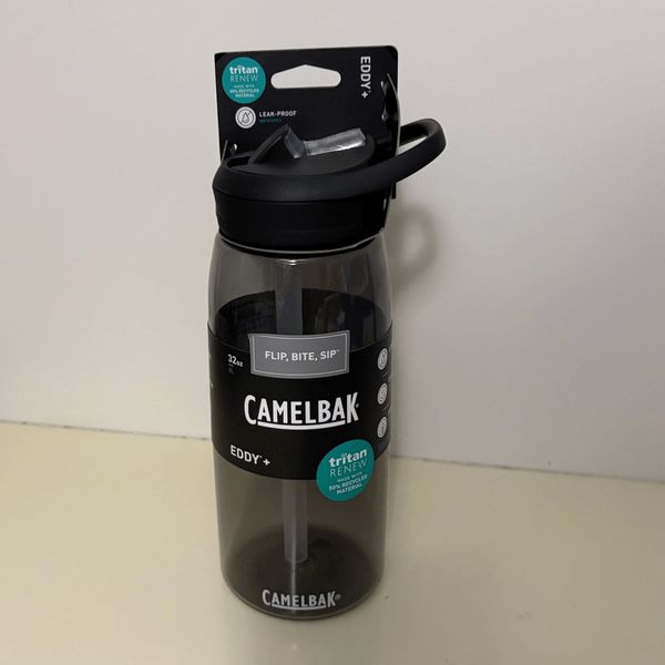 NWT CamelBak eddy+ 32oz Tritan Renew Water Bottle, Gray