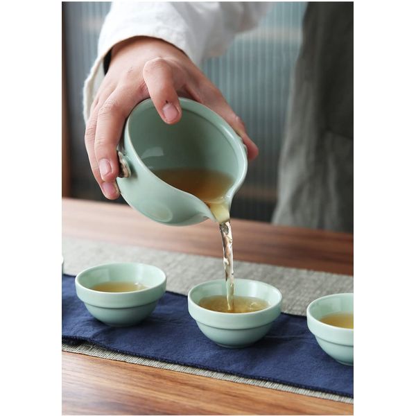 Ruyi Ceramic Express Cup Travel Teaware Set Kung Fu Teaware Household Office Handmade Pot Teaware Simple Portable Outdoor Travel Car Kung Fu Teaware Set (Pot 6.8 fl oz (200 ml) x 1 + Cup 1.4 fl oz (40 ml) x 3, Light Blue