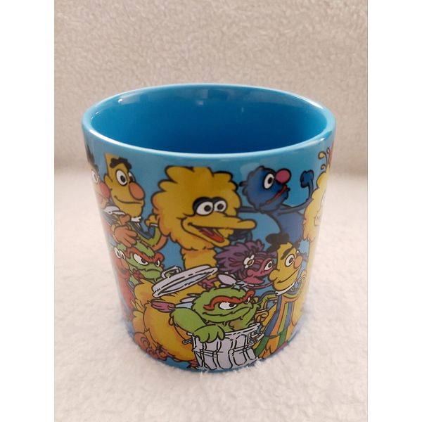 Sesame Street Friends 20 oz. Ceramic Mug Brand New For Your Favorite Beverages