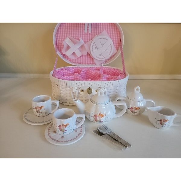 Delton Kids Mermaidv& Seahorse Porcelain Tea Set In Picnic Basket