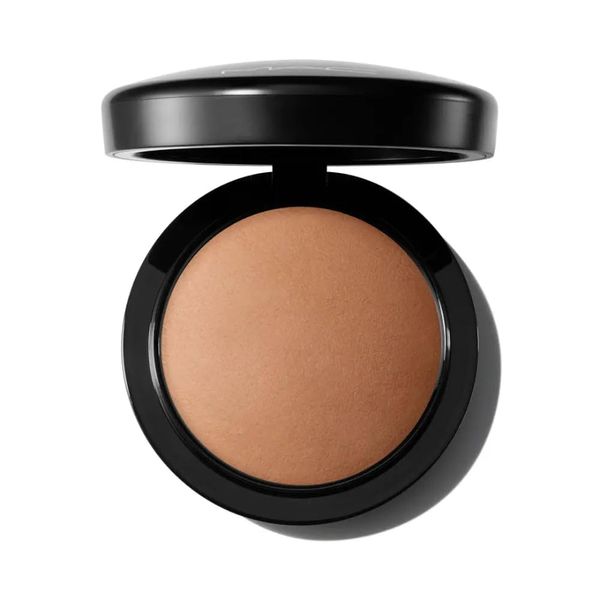 MAC Mineralize Skinfinish Natural Dark Tan