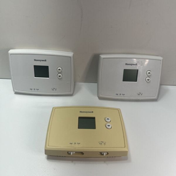 Lot of 3 Honeywell RTH111B1024 Digital Non-Programmable Thermostat