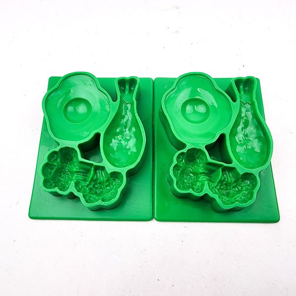 Vintage Play Dough Food Mold Lot of 2 Chicken Unbranded