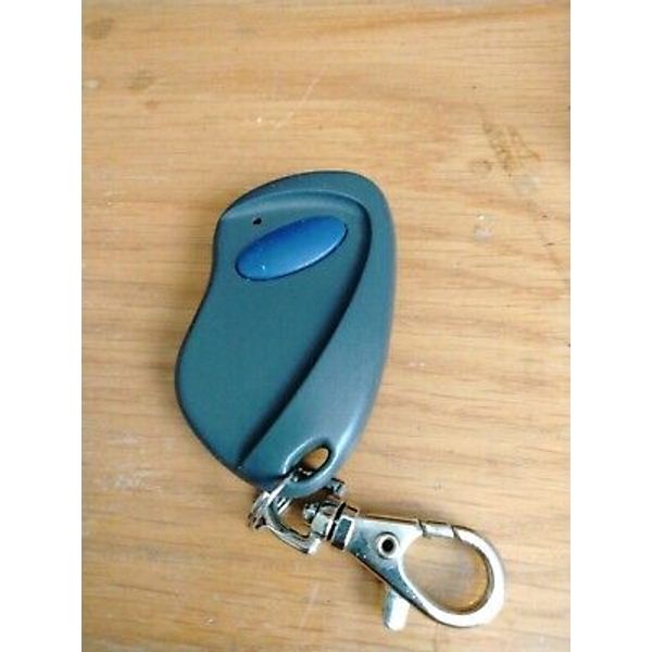 Monarch 318LIPW1K Garage Door / Gate Opener Keychain Remote - Linear Compatible