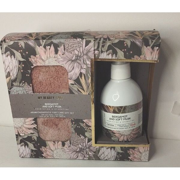 Aromatherapeutic Foot Care Gift Set - Bergomot and Soft Musk NEW. See Pics Box