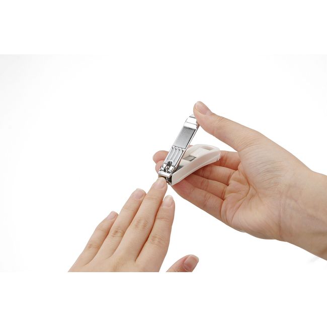 Seki Edge Deluxe Fingernail Clipper w/Nail Catcher & Built in File (SS –  Beauty Pro Distributor