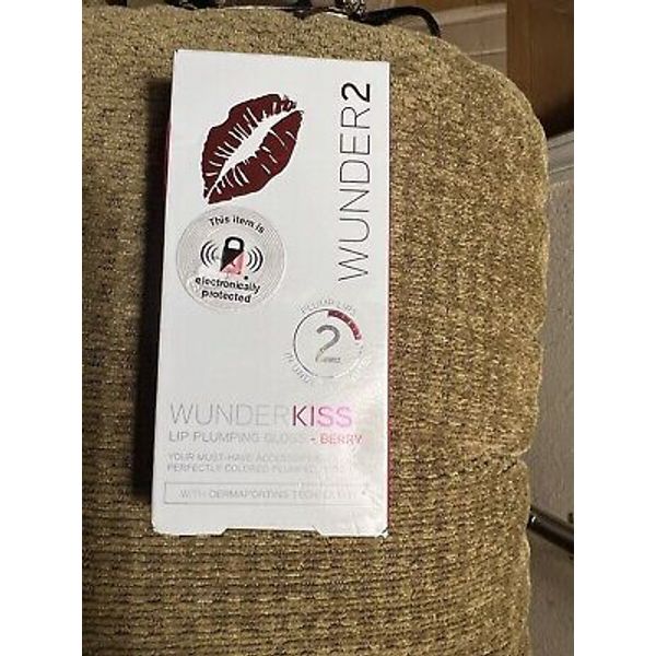 Wunderkiss Lip Plumping Gloss Berry Colored Full Size, NEW!!