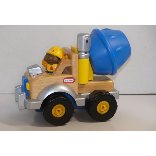 Vintage LITTLE TIKES truck (take a part Cement Mixer)