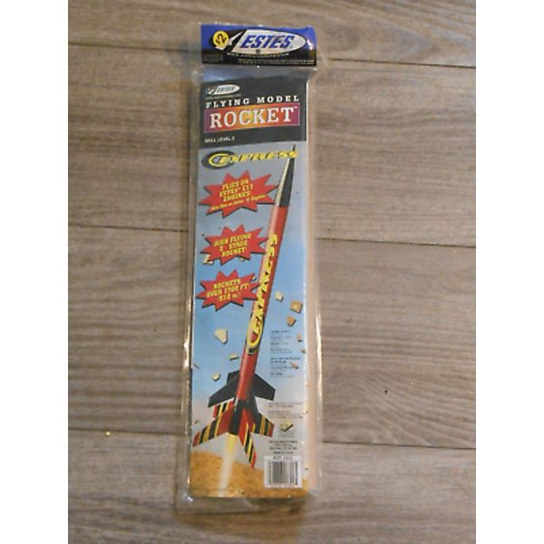 Hobby / Toy - Vintage - FLYING MODEL ROCKET KIT - Estes - Skill #2 - NEW - RARE