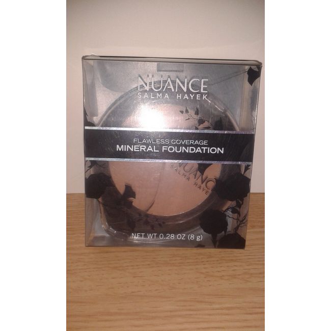 Nuance Salma Hayek Flawless Coverage Mineral Foundation Medium/Deep 235