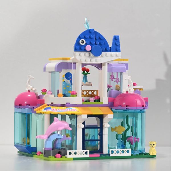 Norepios Girls Toy Building Blocks, 327 Pcs Blue Whale Aquarium Educational Building Toy, Whale Dolphin Fishbowl Aquarium Playset for Girls 6 Years and Up