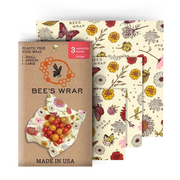 Bee's Wrap Reusable Vegan Alternative to Beeswax Food Wraps, Made in the USA, Eco Friendly Food Wraps, Sustainable Food Storage Containers, Organic Cotton Food Wraps, Assorted 3 Pack (S, M, L), Vegan