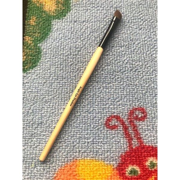 Bobbi Brown NEW ANGLE EYE SHADOW EYESHADOW brush for face makeup full size long