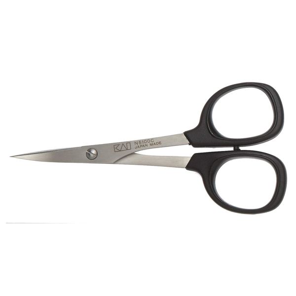 Kai 4" Curved Tip Needlecraft Scissors, Black