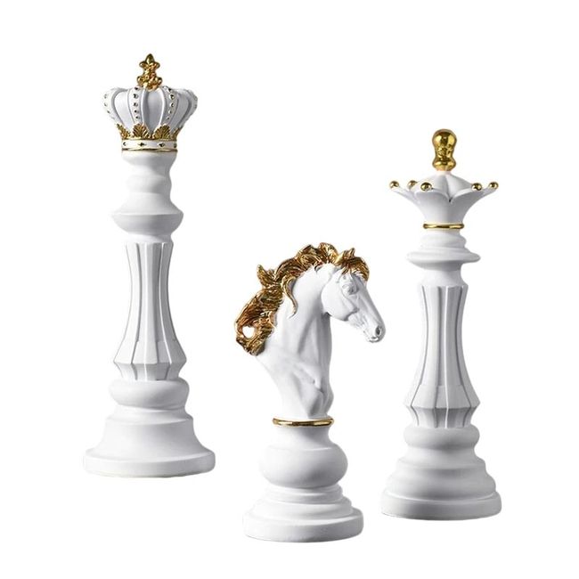 King Chess Piece Smooth Resin Figurine Study Queen Ornament Gift