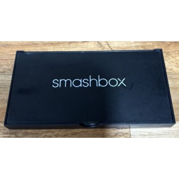 Smashbox Spotlight Palette Pearl Palette ILLuminatrice New Without Box