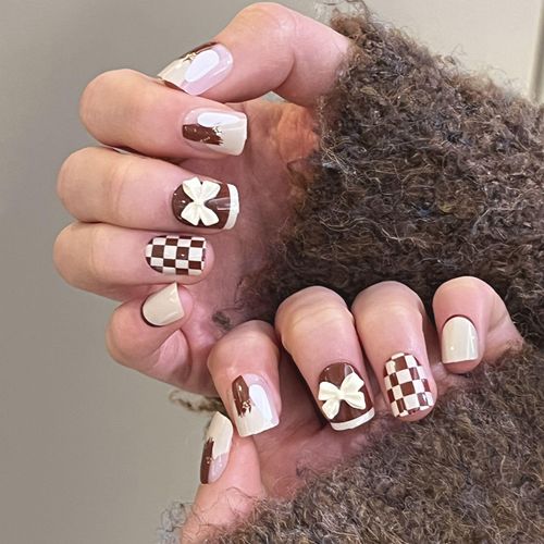 24pcs Short Square False Nails Leopard Print Pattern Press on Nails Gray Black Stick on Nails Acrylic False Nails Removable Glue-on Nails Full Cover Fake Nails Women Brides Nail Art Accessories