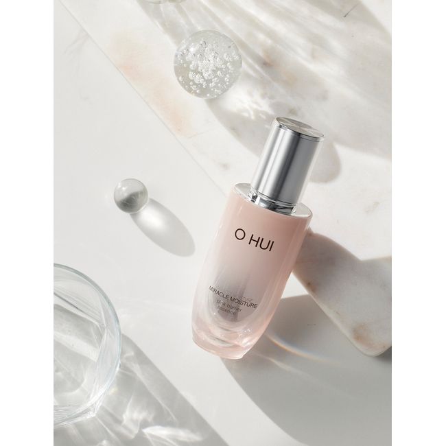 [OHUI] Miracle Moisture Pink Barrier Essence 50 mL