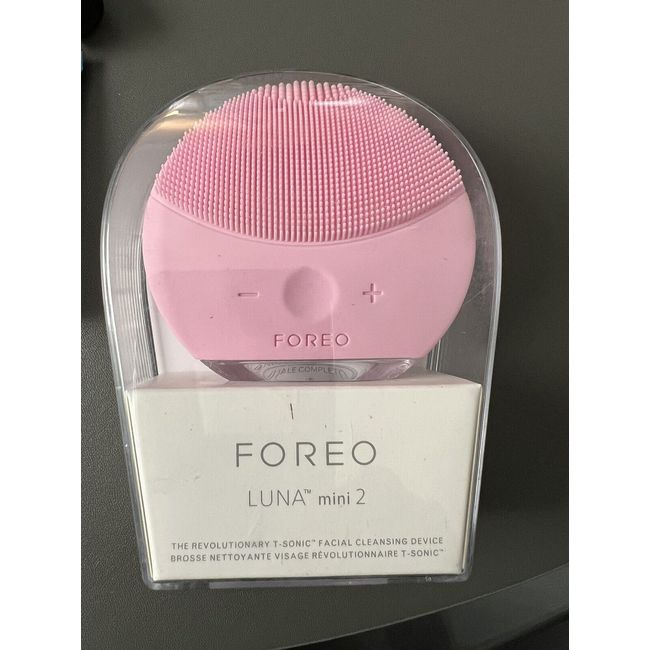 FOREO  LUNA mini 2 Facial Cleansing Brush - Pink